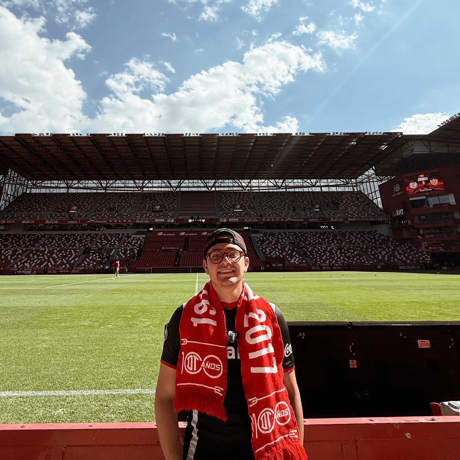 Jaime Sandoval Tarango en el Estadio Nemesio Díez
